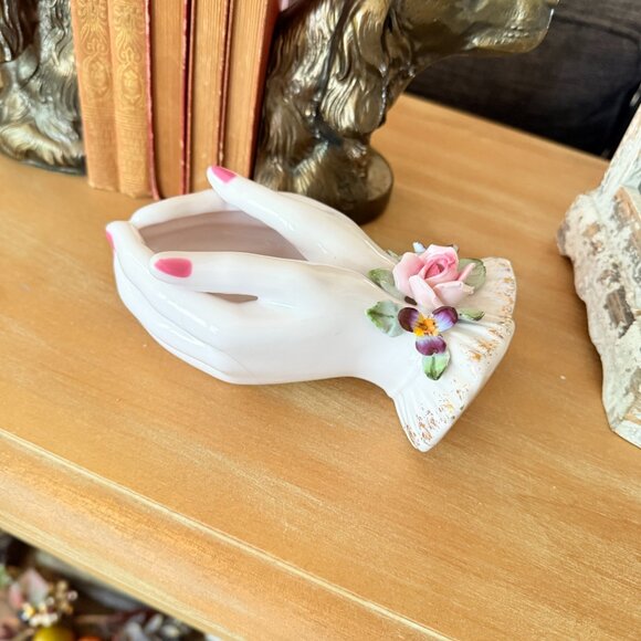 Vintage Lefton "Pair of Hands Trinket Dish" - Picture 13 of 17